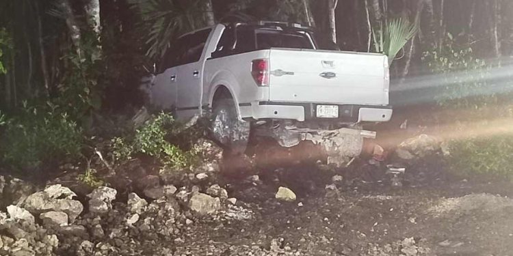 Balacera tras robo de camioneta en Playa del Carmen