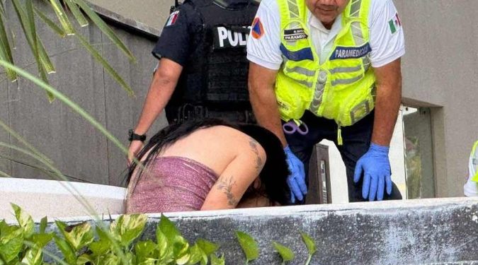 Hallan inconsciente a doctora exhibida por agresión en el IMSS en Playa del Carmen