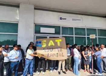 Paralizan el SAT en Cancún