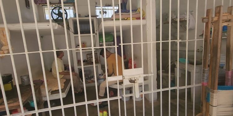 Operativo en CERESO de Chetumal: Desmantelan Celdas de Lujo y Privilegios