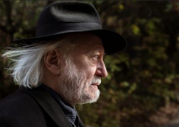 estilo narrativo de Krasznahorkai