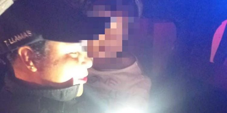 DIF Playa del Carmen entrega a sus padres a niña rescatada de casa sola