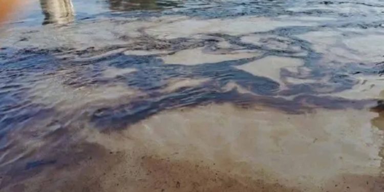 derrame de petróleo en el Río Pantepec