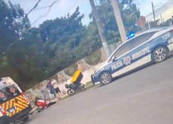 Percance vial en Cancún deja dos mujeres heridas