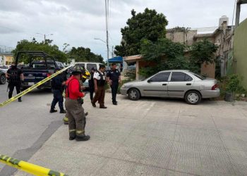 Falsa alarma por posible cadáver en la cajuela de un automóvil en la Supermanzana 97 de Cancún