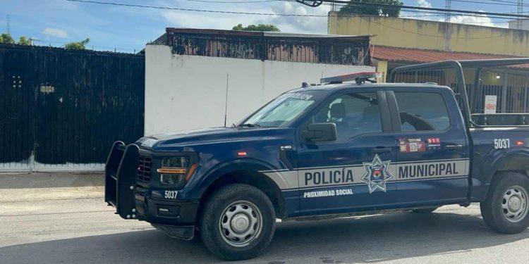 Violento asalto en taller de hojalatería y pintura en Cancún