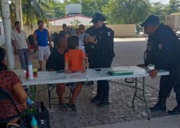 Policía de Playa del Carmen rescata a menor en situación de riesgo en La Guadalupana