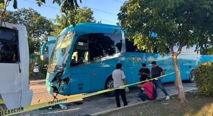Conductor muere tras choque en la 307