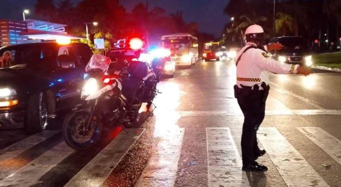 Ciclista pierde la vida tras ser atropellado en la Zona Hotelera de Cancún