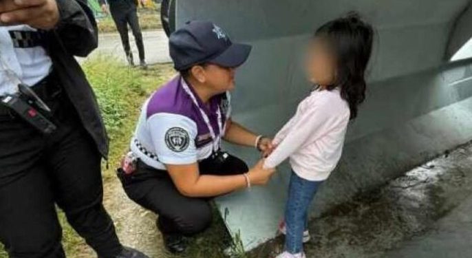 Niña de cuatro años es hallada dentro de un poste de alta tensión en Cancún