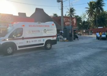 Tripulante desaparecido anoche tras lanzarse al mar aparece sin vida en Puerto Juárez