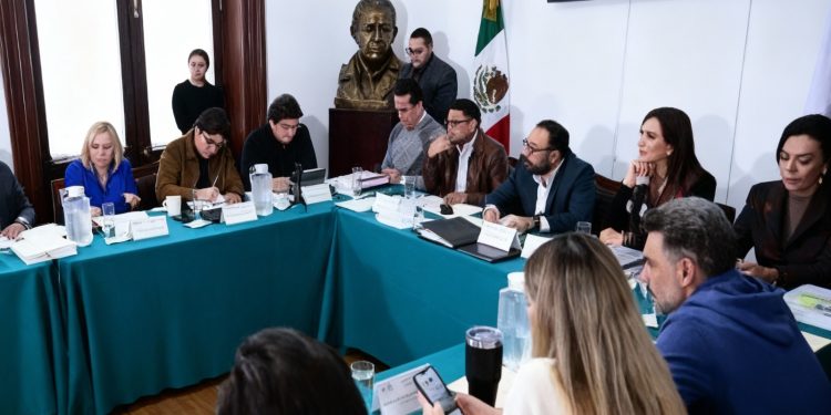 Comparece titular de Obras CDMX ante Congreso