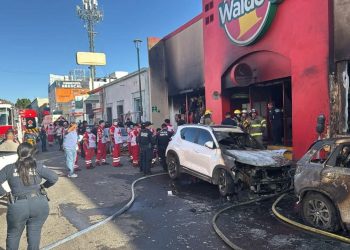 muertos por incendio en Waldo's de Hermosillo