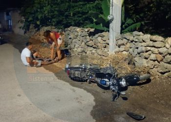Dos motociclistas resultan heridos tras fuerte accidente en calle Jacinto Pat