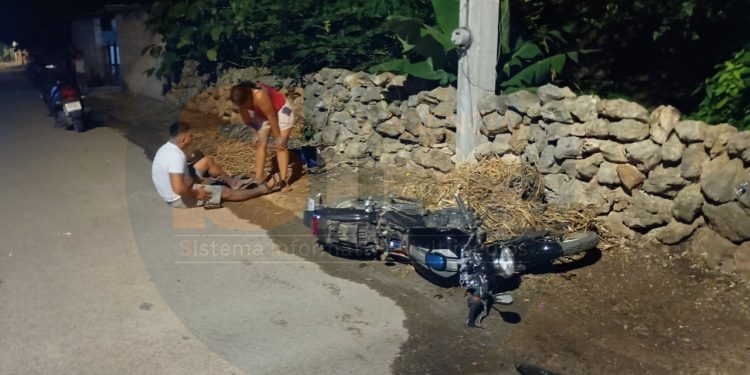 Dos motociclistas resultan heridos tras fuerte accidente en calle Jacinto Pat