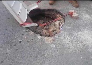 Lluvias intensas provocan socavón en la colonia Zazil-Ha, en Playa del Carmen