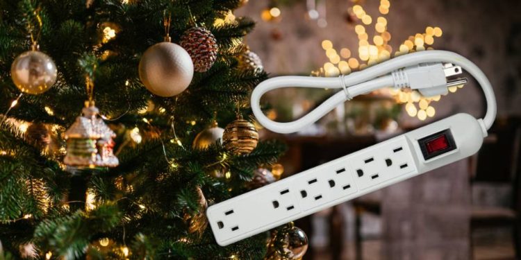 CFE emite recomendaciones para prevenir accidentes eléctricos por luces y adornos navideños