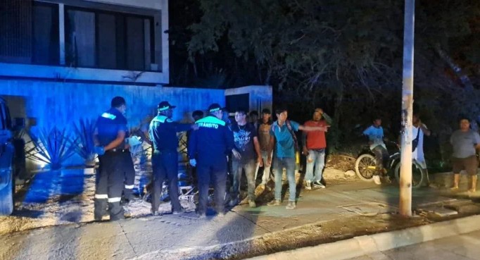Ciclista en estado de ebriedad resultó lesionado tras ser embestido por vehículo en Tulum