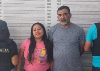 Detienen a pareja en Tulum con drogas y arma de fuego en la colonia Centro