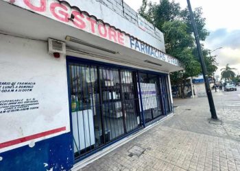 Operativo en Playa del Carmen asegura cinco farmacias “D’ Francia” por venta de psicotrópicos y medicamentos adulterados