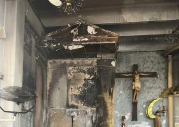 Incendio en iglesia Fátima de Playa del Carmen es controlado por bomberos