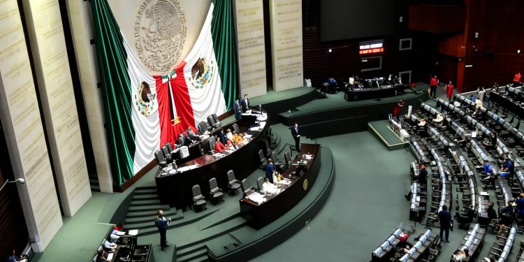 Las 40 horas no tendrían día extra