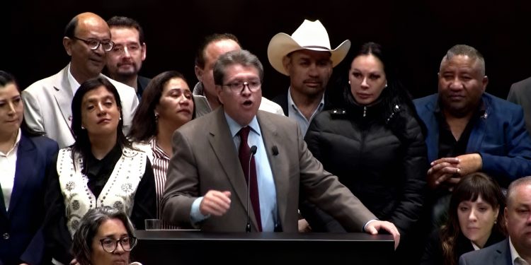 Monreal exhibe fractura con PT