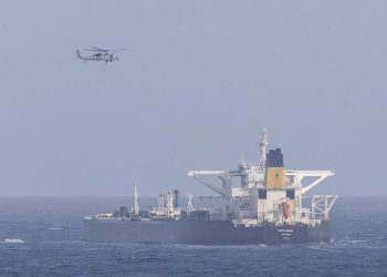 abordaje del buque petrolero Centuries