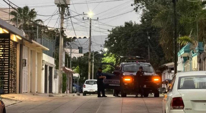 Detienen a hombre que disparó contra policías durante operativo en la Supermanzana 20 de Cancún