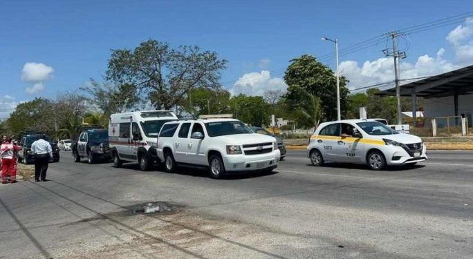 Dos accidentes viales con ambulancias y carrozas fúnebres se registran en avenida Insurgentes de Chetumal