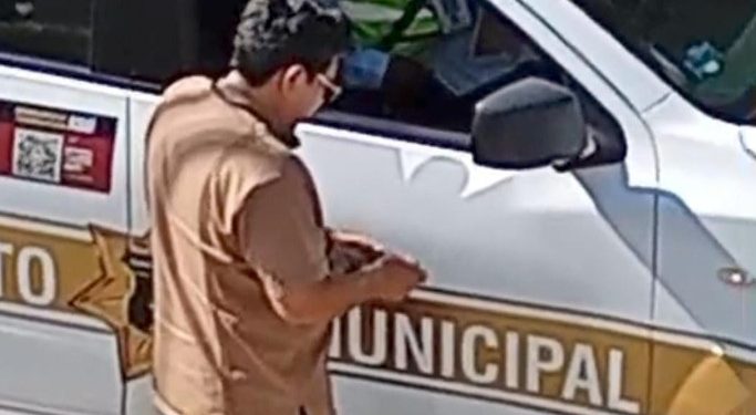 Separan a elemento de Tránsito tras viralizarse video de presunta corrupción en Cancún