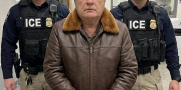 ICE detiene en Houston a empresario mexicano vinculado a fraude inmobiliario en Nayarit