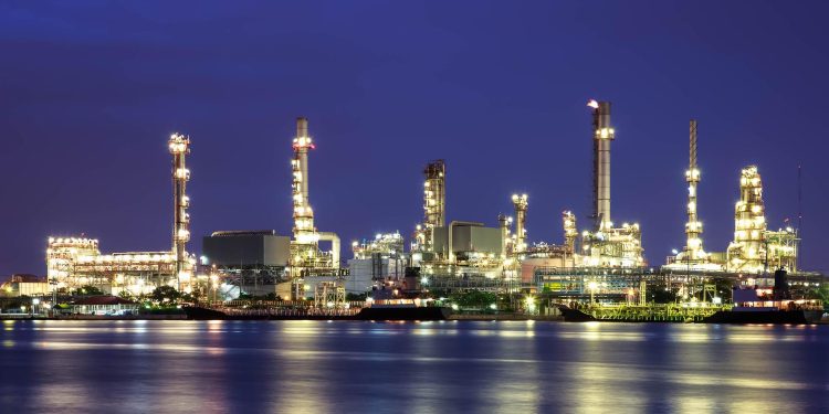 Gigantes petroleras buscan volver a México