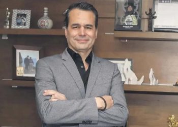 empresario tequilero Adrián Corona