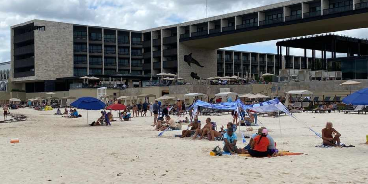 Playa del Carmen: Urge Mejorar Playas por Sargazo