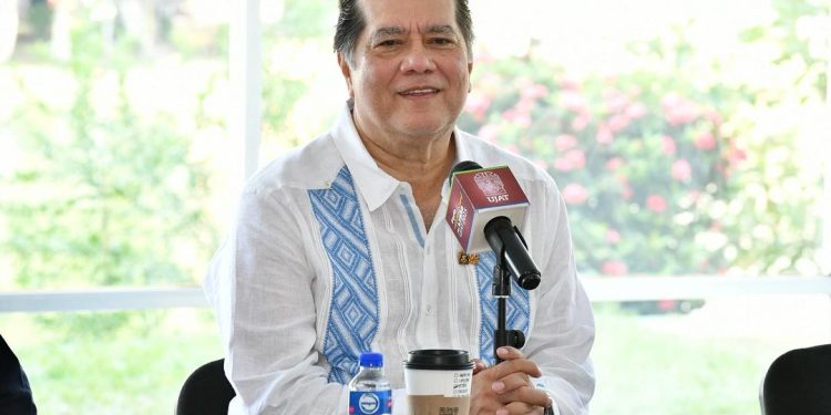 Rector de la UJAT reitera propuesta salarial a trabajadores