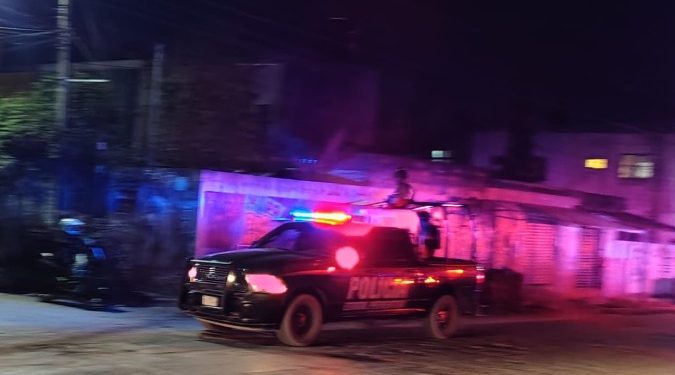 Balean a mujer limpiaparabrisas en cruce de Tierra Maya durante la madrugada