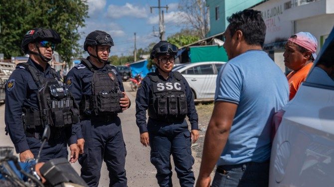 Refuerzan vigilancia en Limones tras manifestaciones y bloqueo carretero