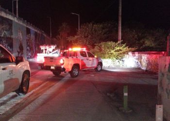 Movilización de emergencia en Akumal por hombre que escaló subestación de la CFE