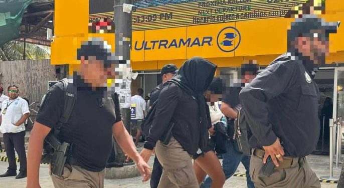 FGR detiene en Cozumel a presunta operadora de grupo criminal con cientos de dosis de droga