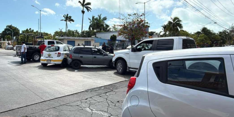 Accidente múltiple en el centro de Chetumal deja daños materiales: impacto, causas y respuestas en la capital de Quintana Roo