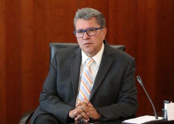 Ricardo Monreal mantiene lista su renuncia como coordinador de Morena en San Lázaro