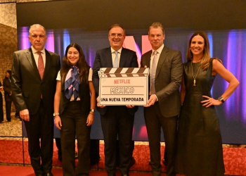 reunión de Marcelo Ebrard con Netflix