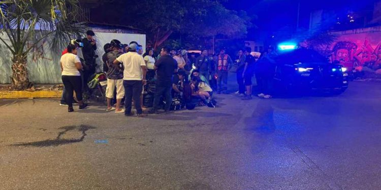 Dos mujeres resultan lesionadas tras accidente en Villas del Sol