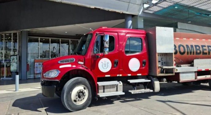 Reportan fuerte estruendo dentro de tienda en Cancún