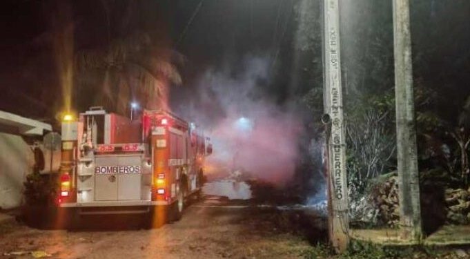 Quema de basura cerca de gasera moviliza a bomberos en la colonia Vicente Guerrero
