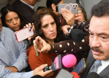 Morena reconoce aumento de regidores y desata debate estatal