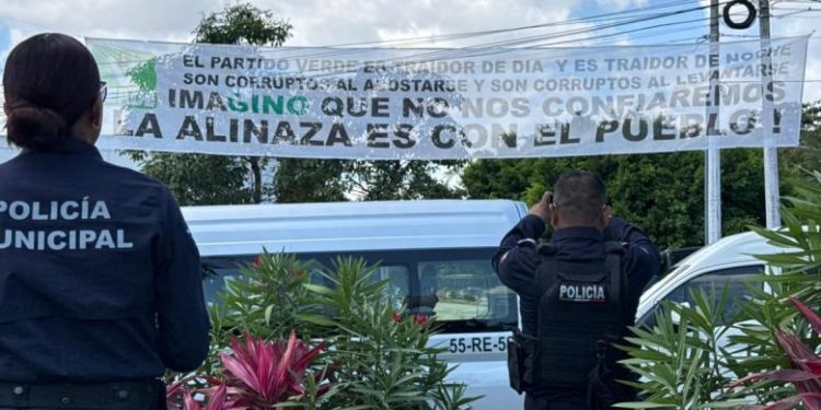 Protesta contra PVEM Cancún: Activistas lo llaman traidor