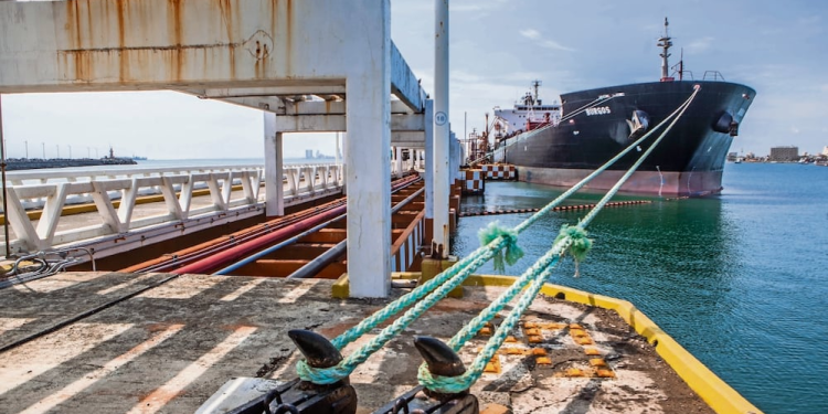 envío de crudo a Cuba