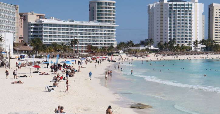 Clima en Cancún: Viento y Calor Este Domingo
